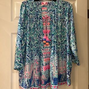 Lily Pulitzer top with tie detail front size XL Reserved